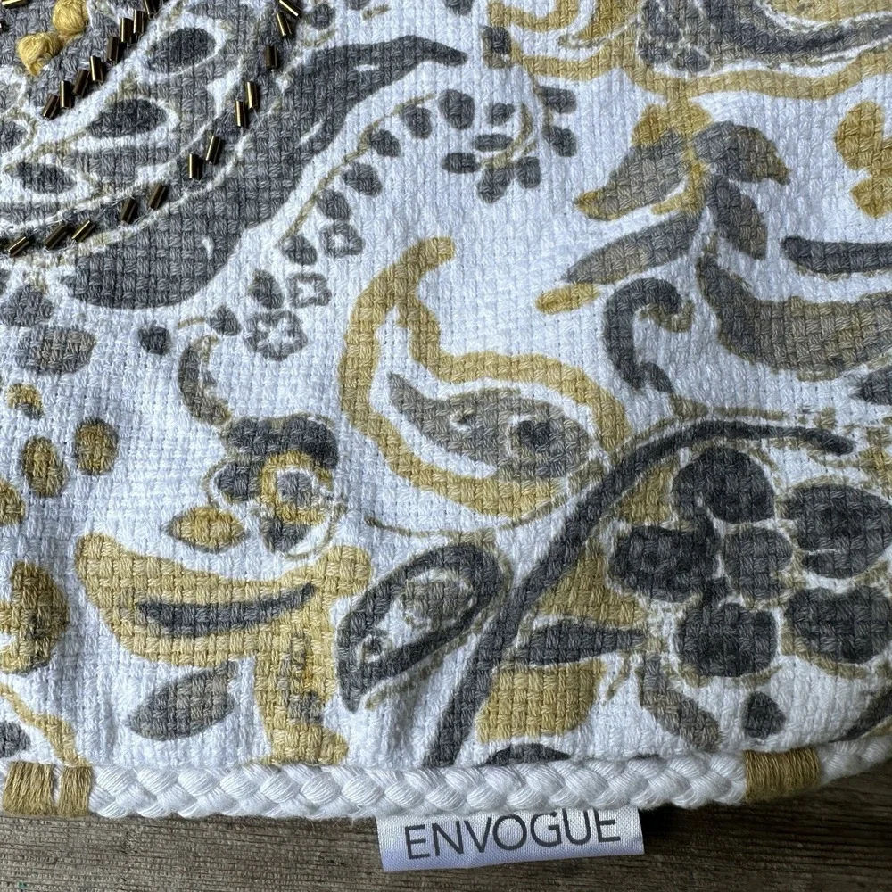 Envogue Embroidered Throw Pillow Cover 18x18 Inch Paisley Floral Decorative EUC‎